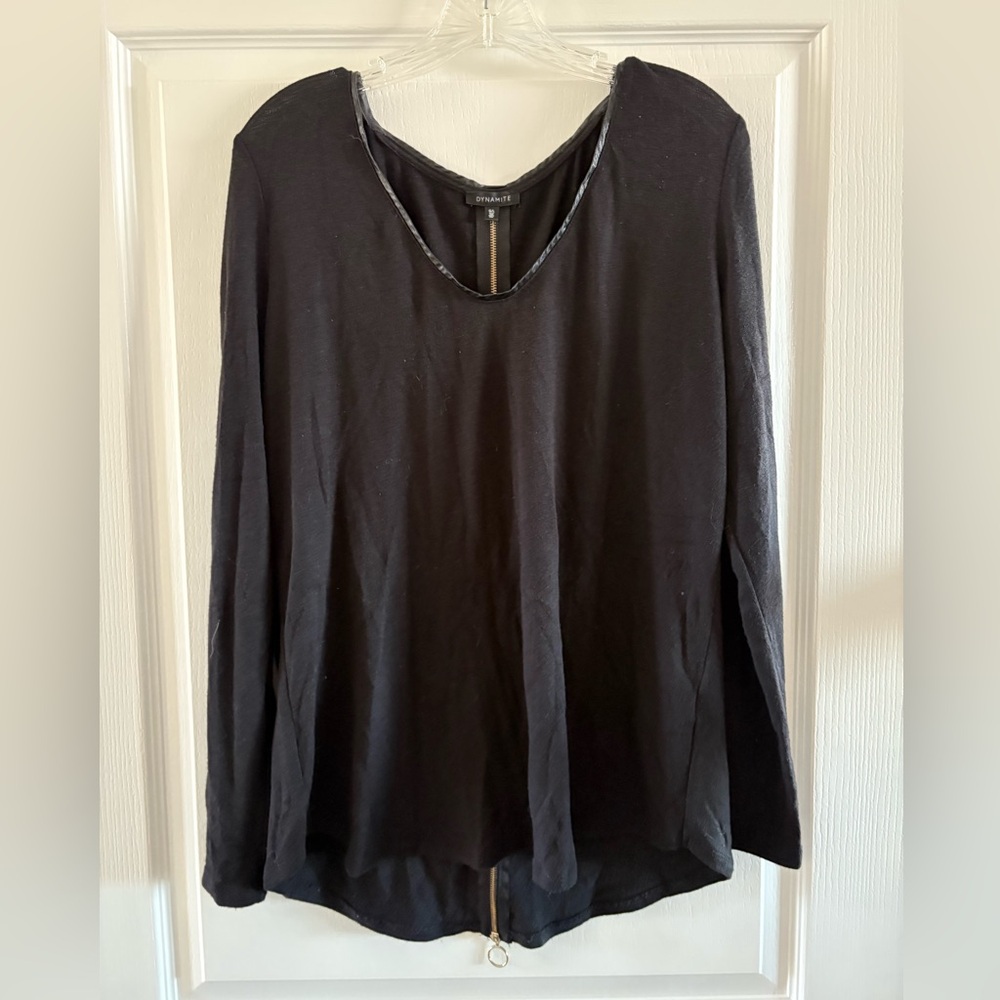 Dynamite Black Long Sleeve Women's Top w/ Zipper spine